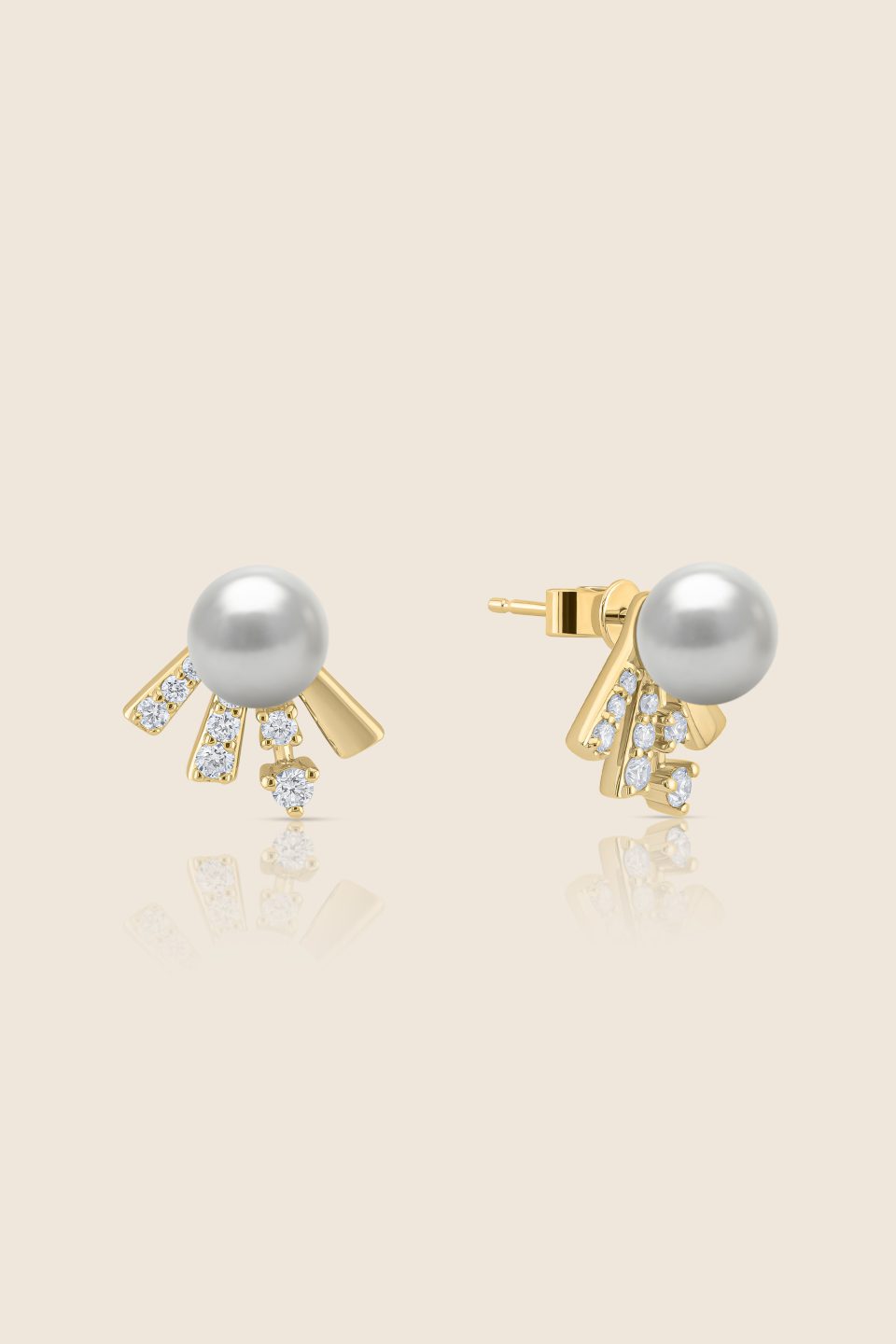 lavita rose gold bow earring with diamonds and a center pearl