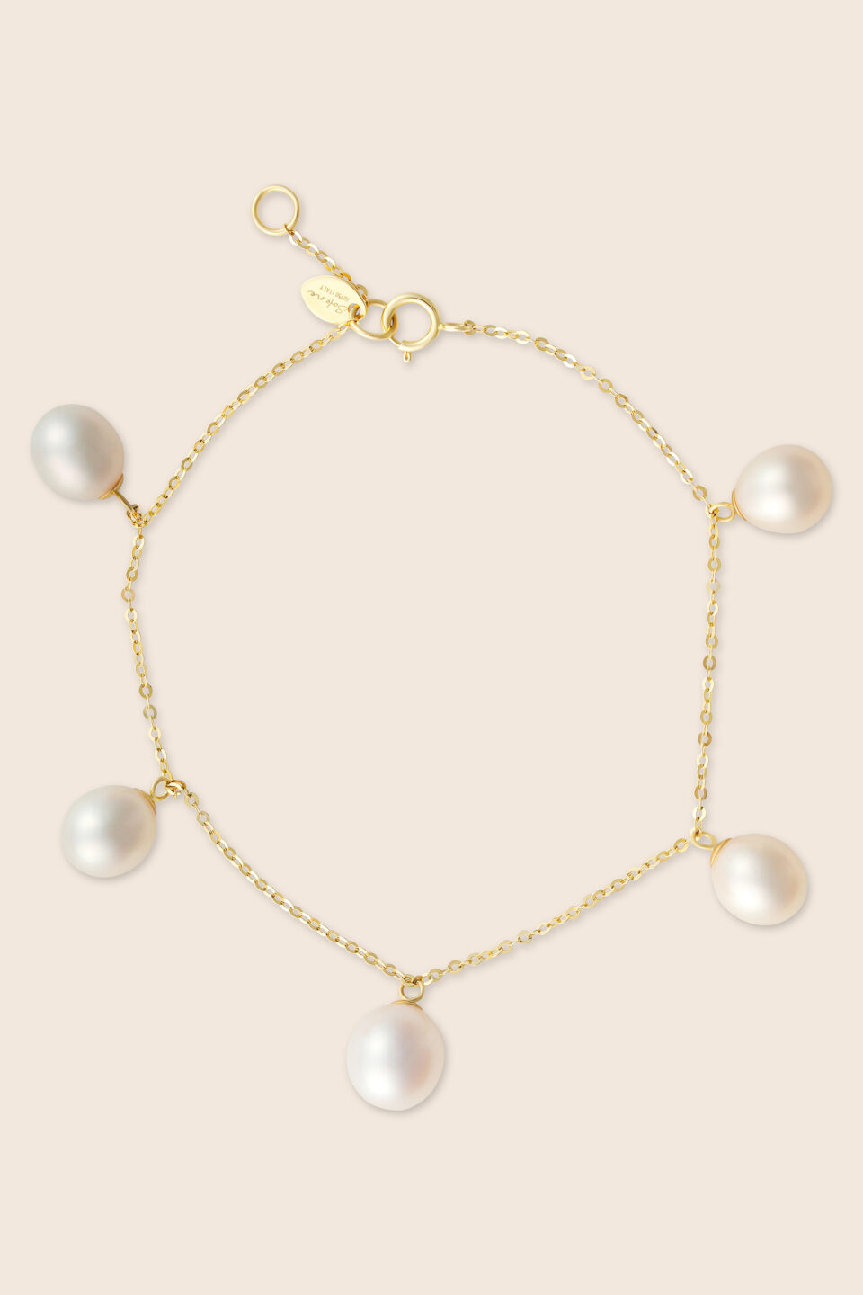 Lavita yellow gold oval dangling pearl bracelet
