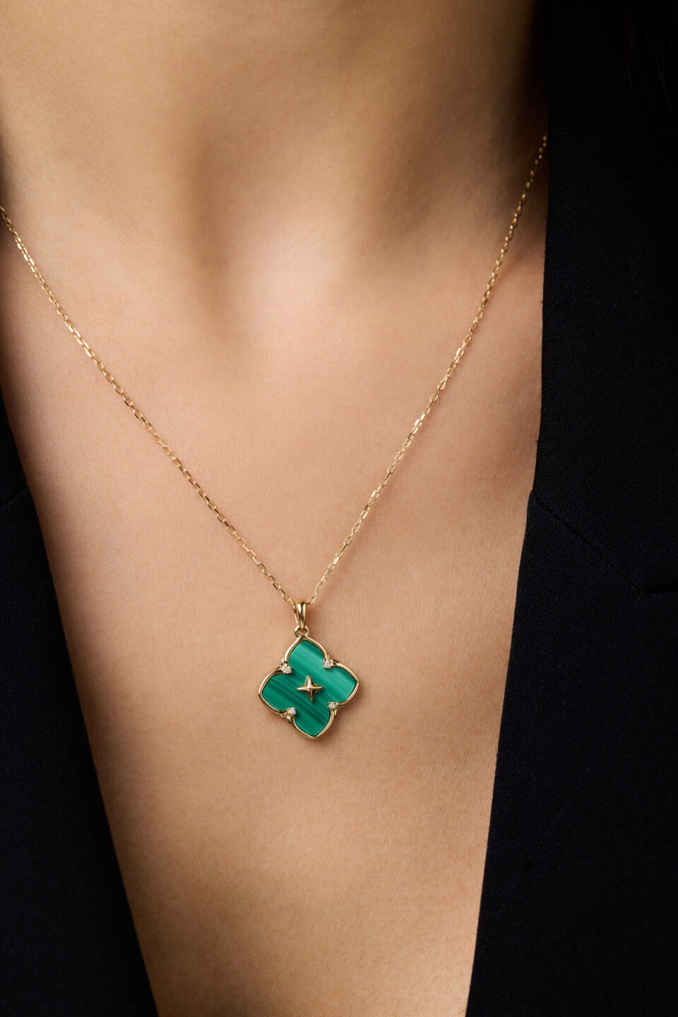 Amara yellow gold diamond arch pendant with Malachite