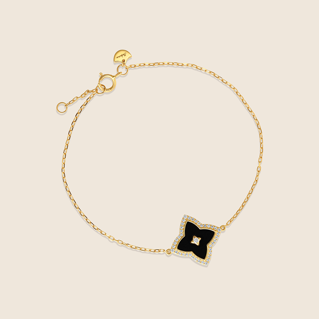45J2494725_1 Amara yellow gold diamond bracelet with black onyx - Image 1